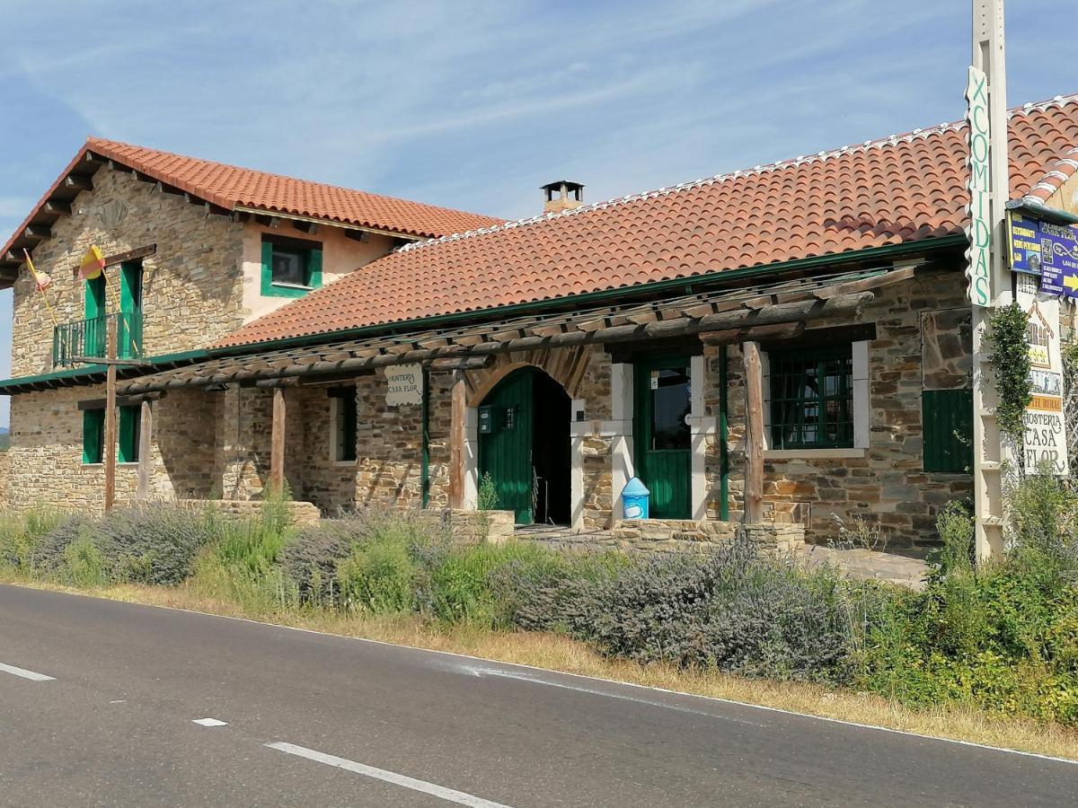 Hosteria Casa Flor Murias de Rechivaldo Bagian luar foto